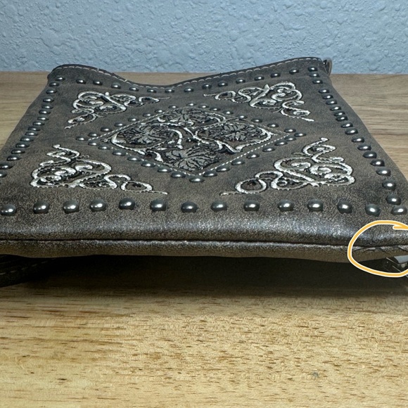 Montana West American Bling Western Embossed Embroidered Studded Crossbody - Picture 11 of 11